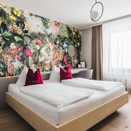 Altstadthotel Weisse Taube Залцбург Екстериор снимка