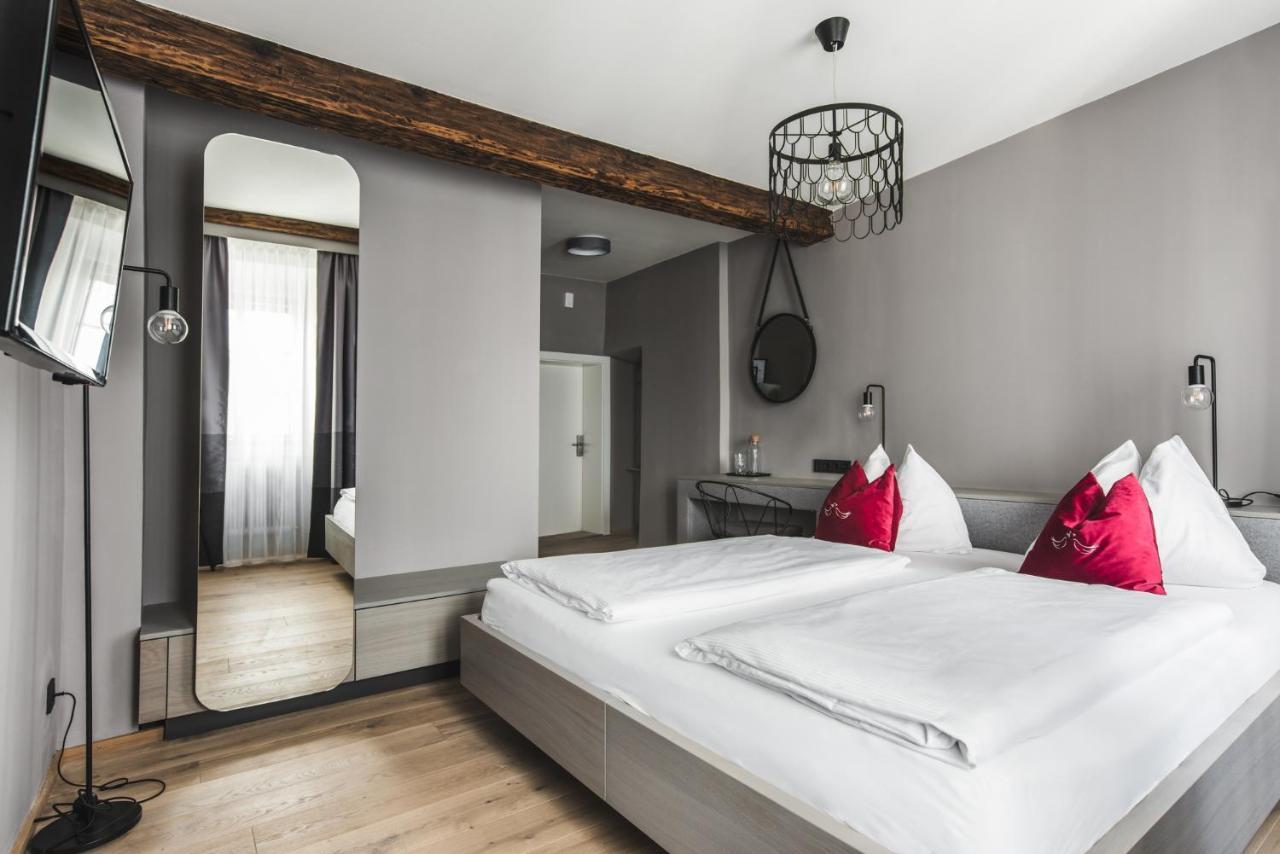 Altstadthotel Weisse Taube Залцбург Екстериор снимка