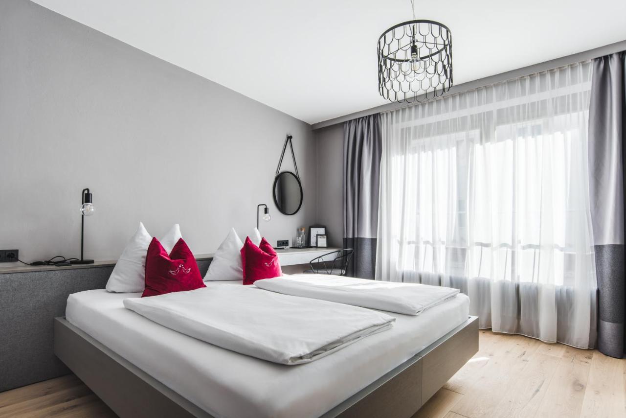 Altstadthotel Weisse Taube Залцбург Екстериор снимка