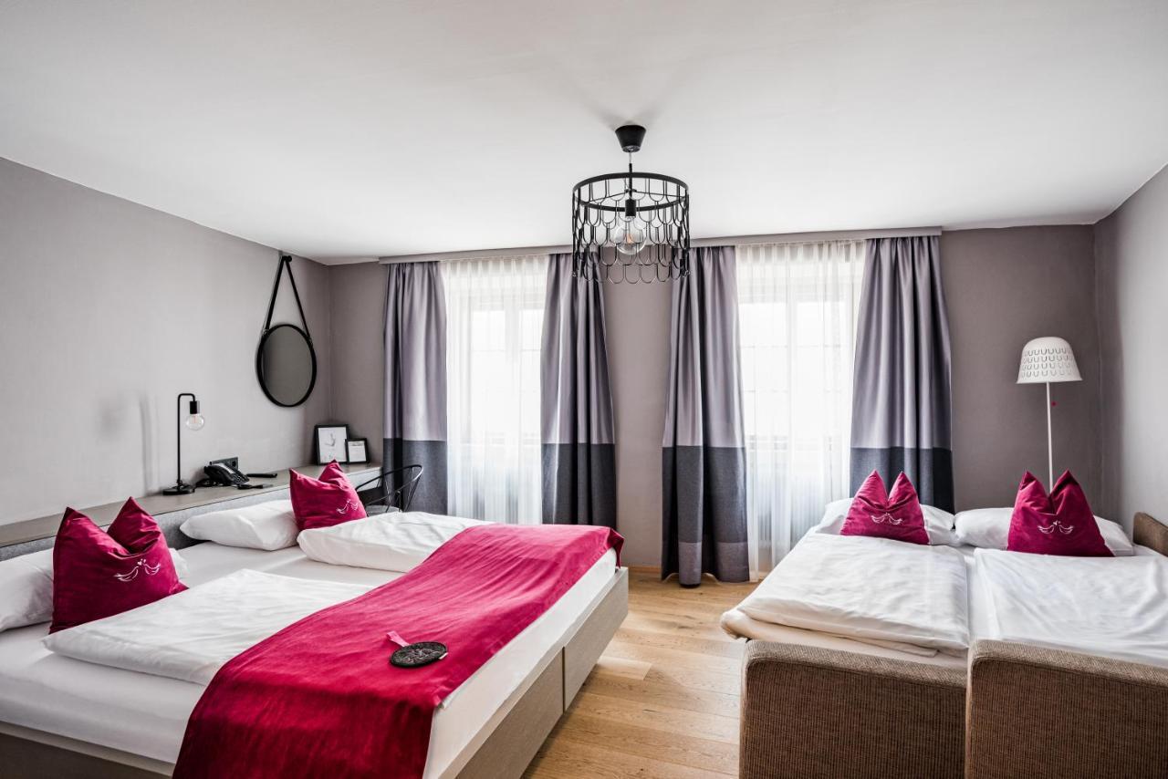 Altstadthotel Weisse Taube Залцбург Екстериор снимка