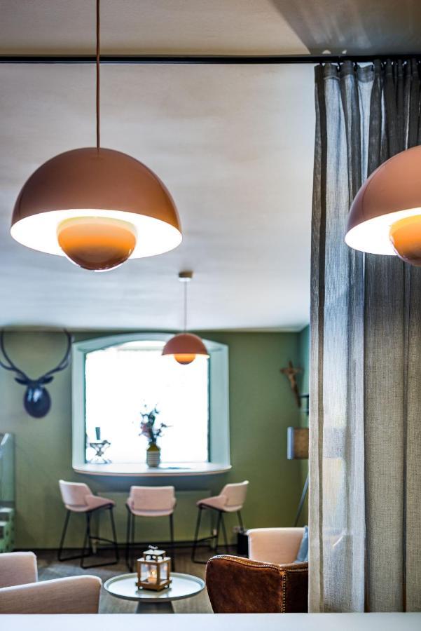 Altstadthotel Weisse Taube Залцбург Екстериор снимка